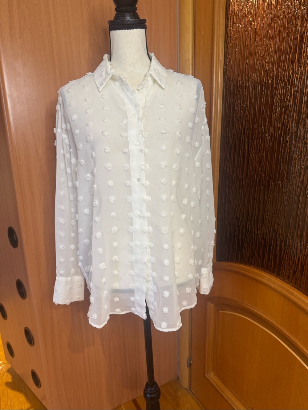 Zara White Textured Dot Button-Up Blouse - Picture 15 of 16